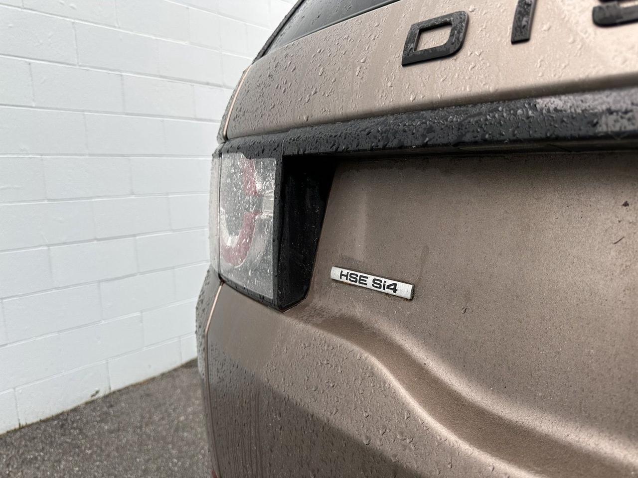 2016 Land Rover Discovery Sport HSE Photo