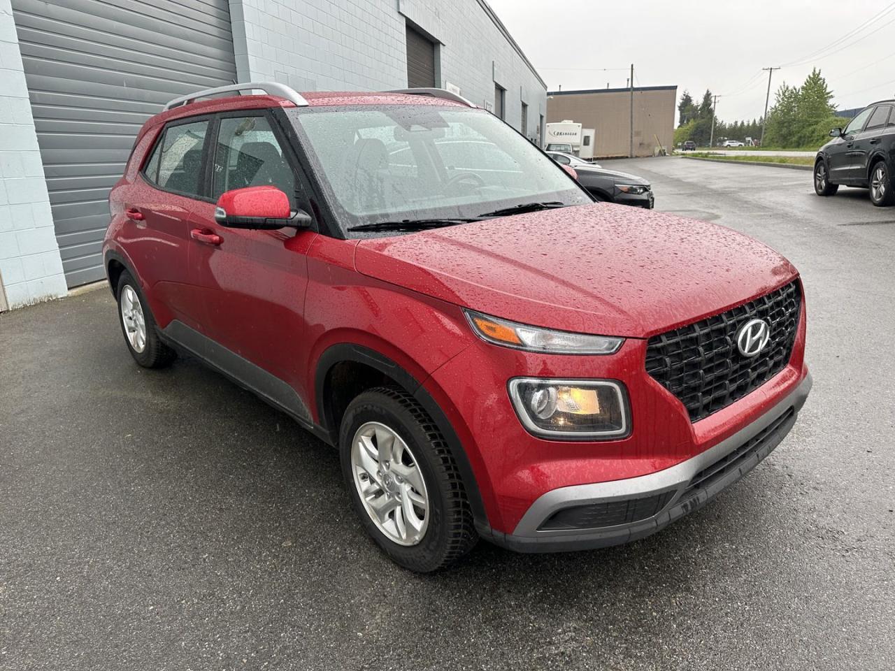 2023 Hyundai Venue Preferred Accident Free clean title - Photo #5