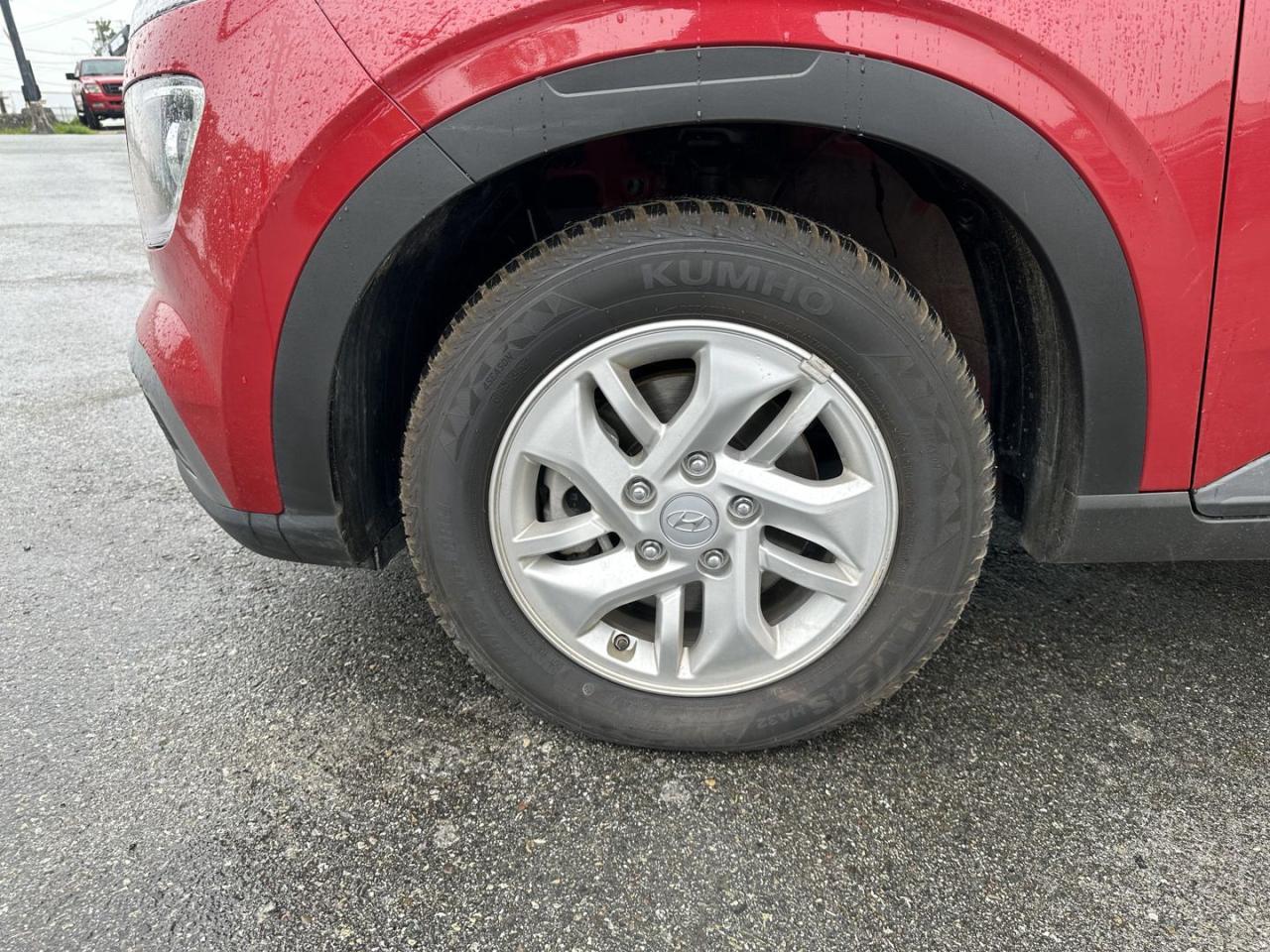 2023 Hyundai Venue Preferred Accident Free clean title - Photo #10