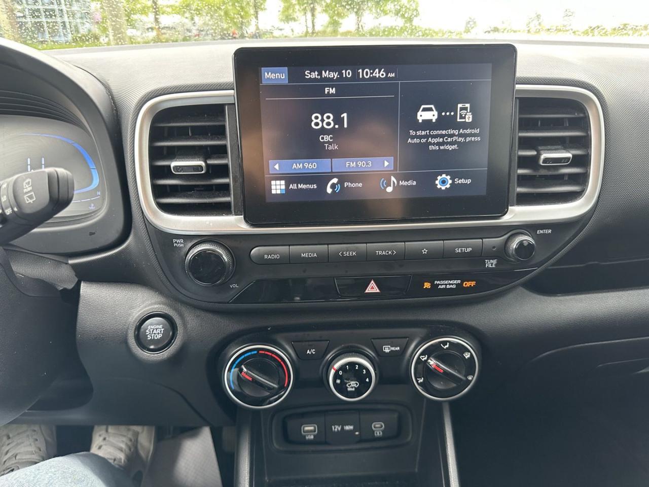 2023 Hyundai Venue Preferred Accident Free clean title - Photo #17