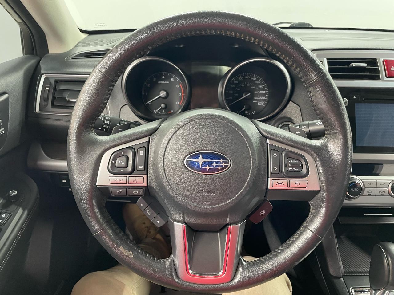 2017 Subaru Legacy LIMITED Photo10