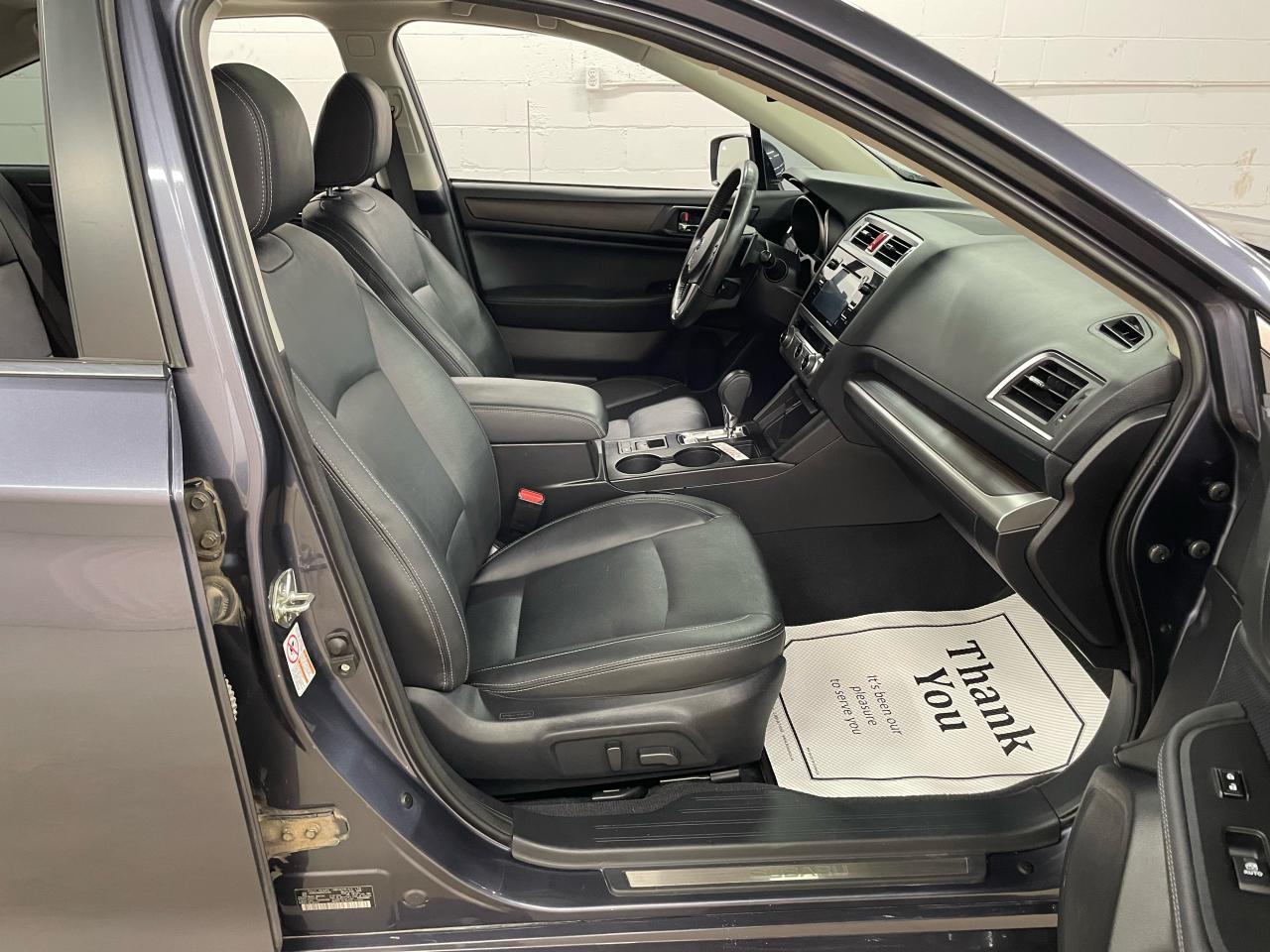 2017 Subaru Legacy LIMITED Photo7