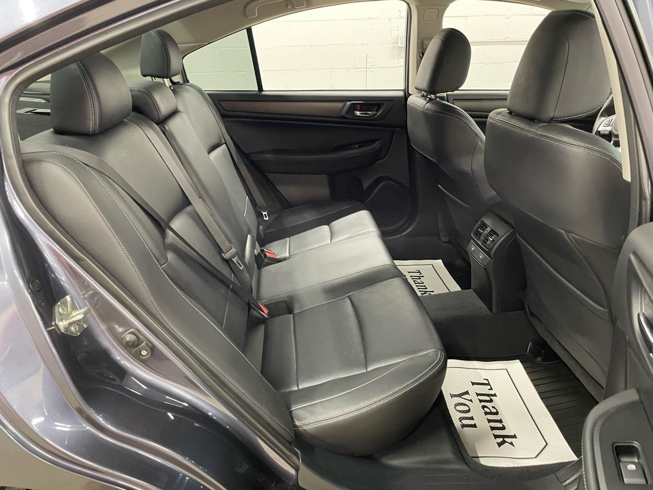 2017 Subaru Legacy LIMITED Photo6