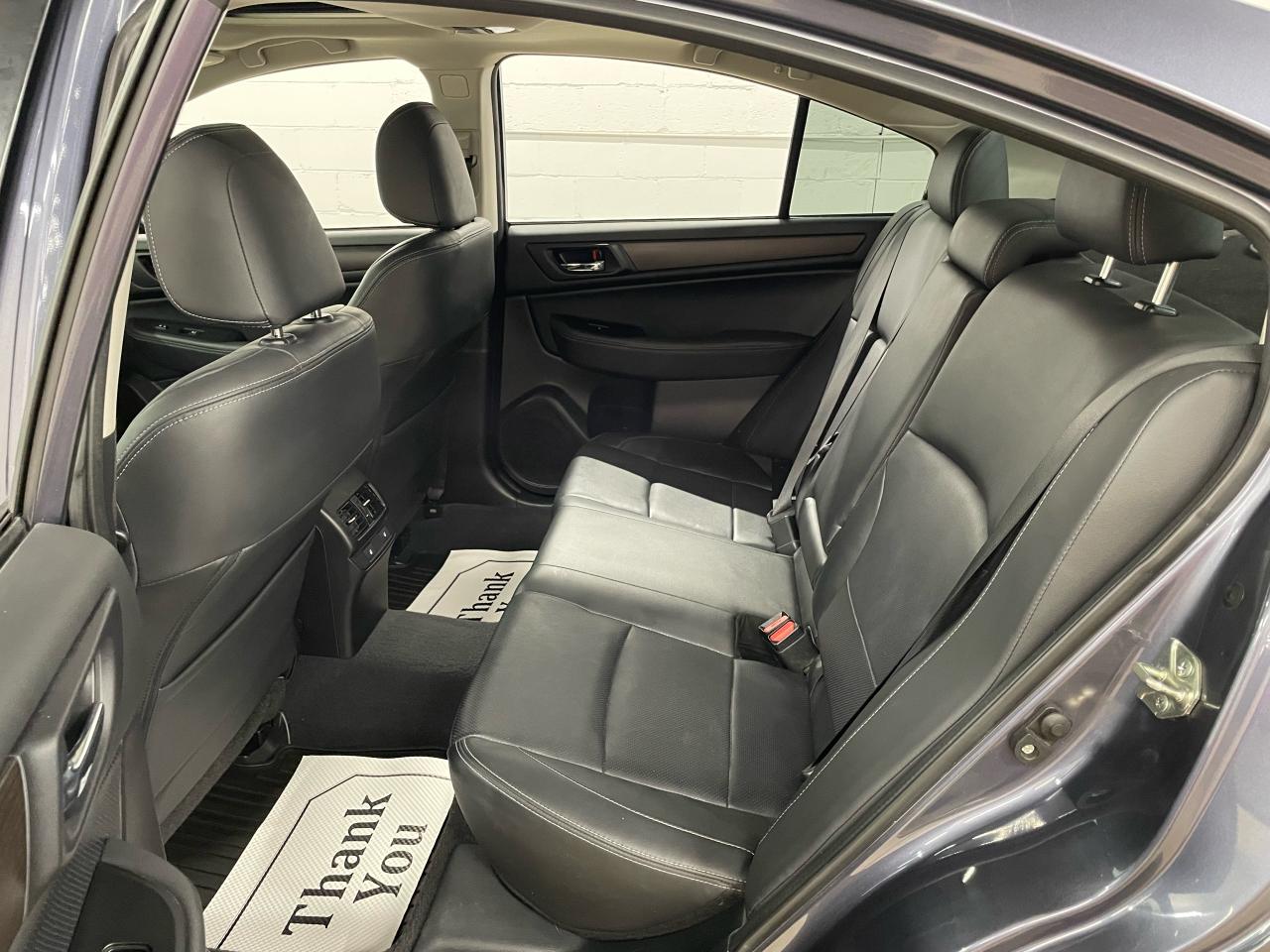 2017 Subaru Legacy LIMITED Photo5