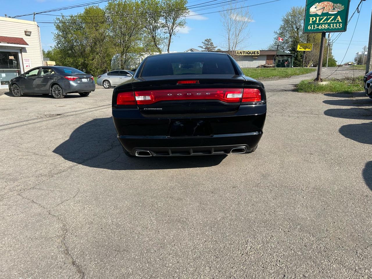 2014 Dodge Charger SE - Photo #5