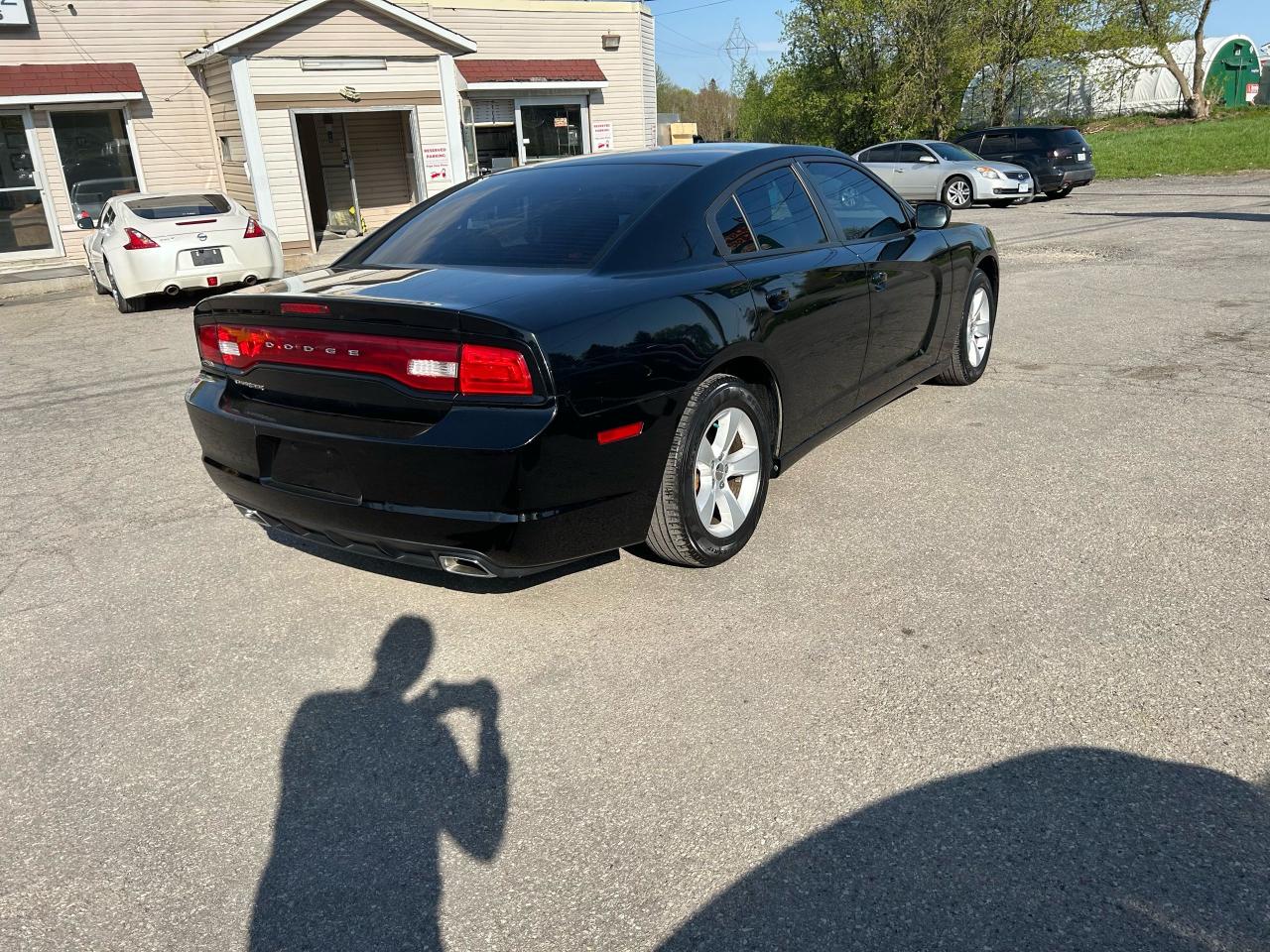 2014 Dodge Charger SE - Photo #4