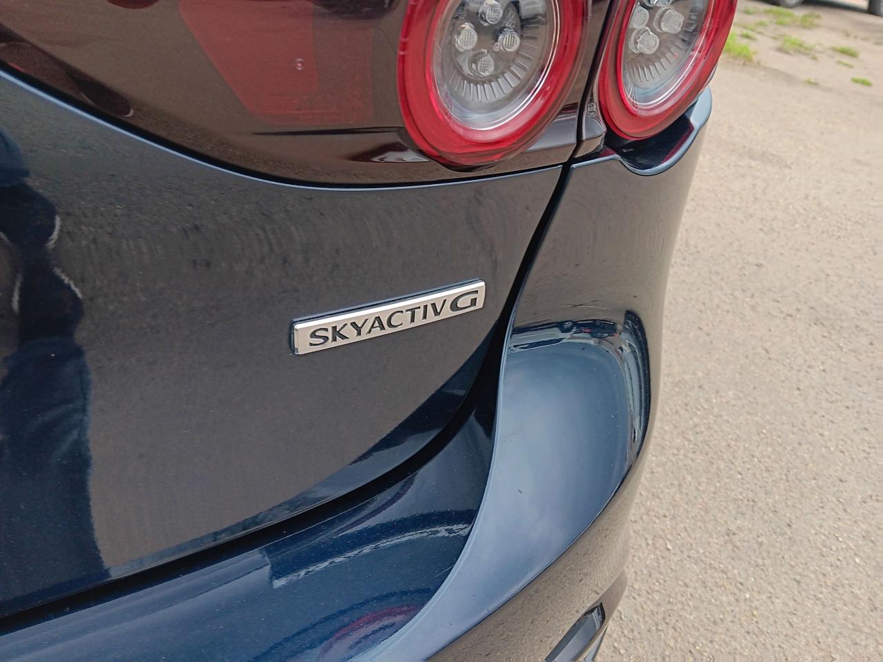 2020 Mazda MAZDA3 GT, AWD, HUD, NAV, Leather, Sunroof, Blindspot det - Photo #9