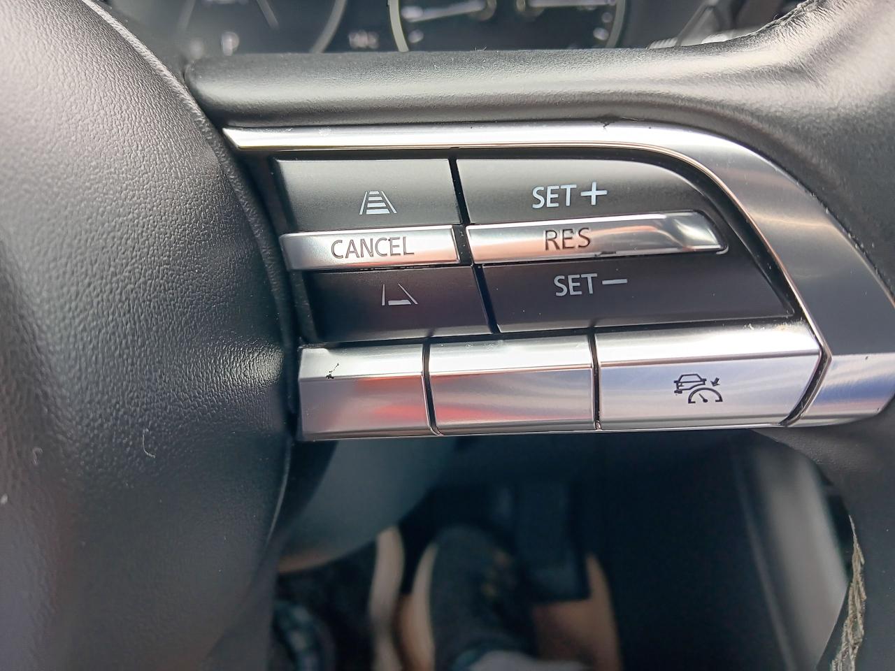 2020 Mazda MAZDA3 GT, AWD, HUD, NAV, Leather, Sunroof, Blindspot det - Photo #17