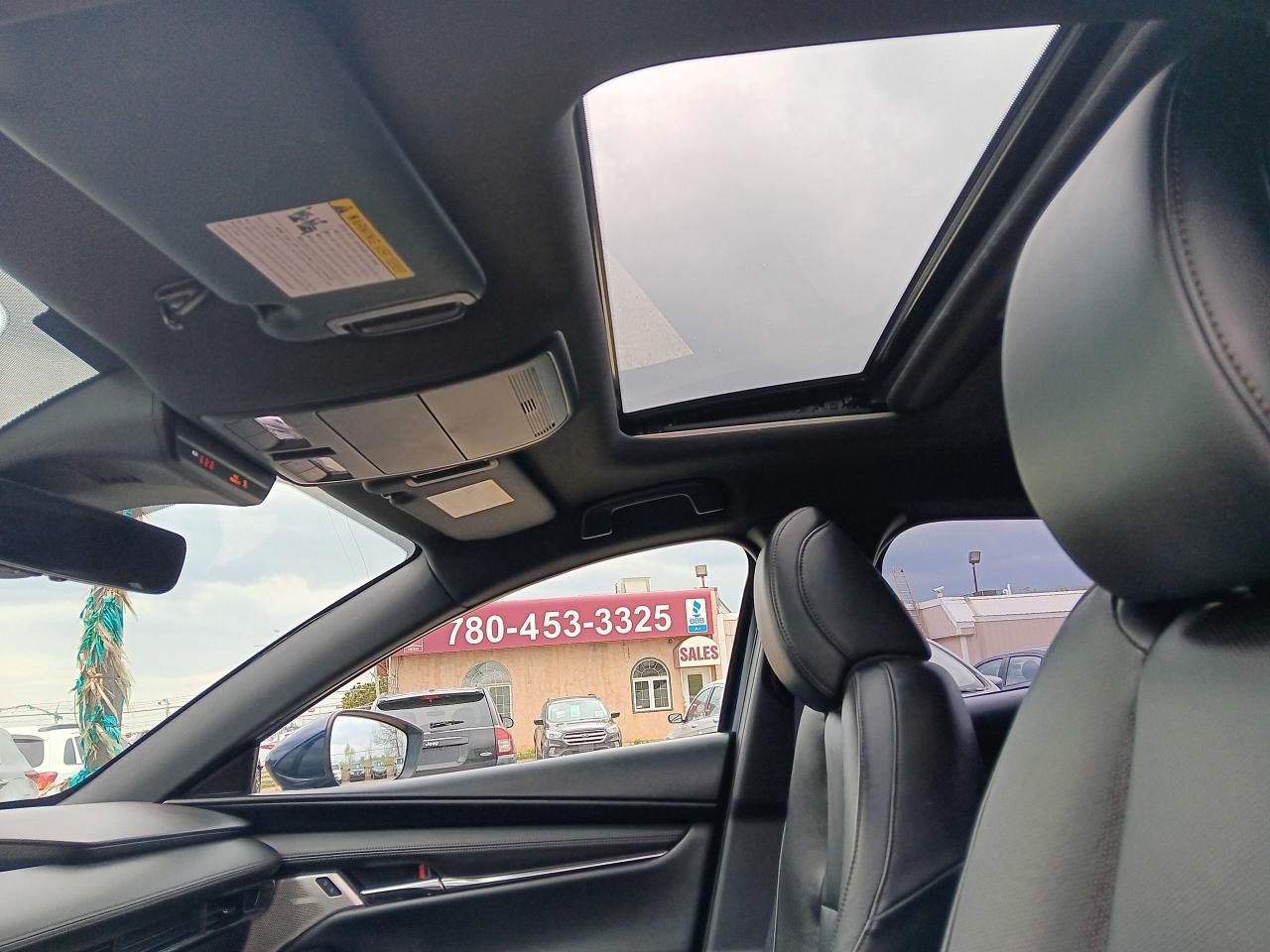 2020 Mazda MAZDA3 GT, AWD, HUD, NAV, Leather, Sunroof, Blindspot det - Photo #23