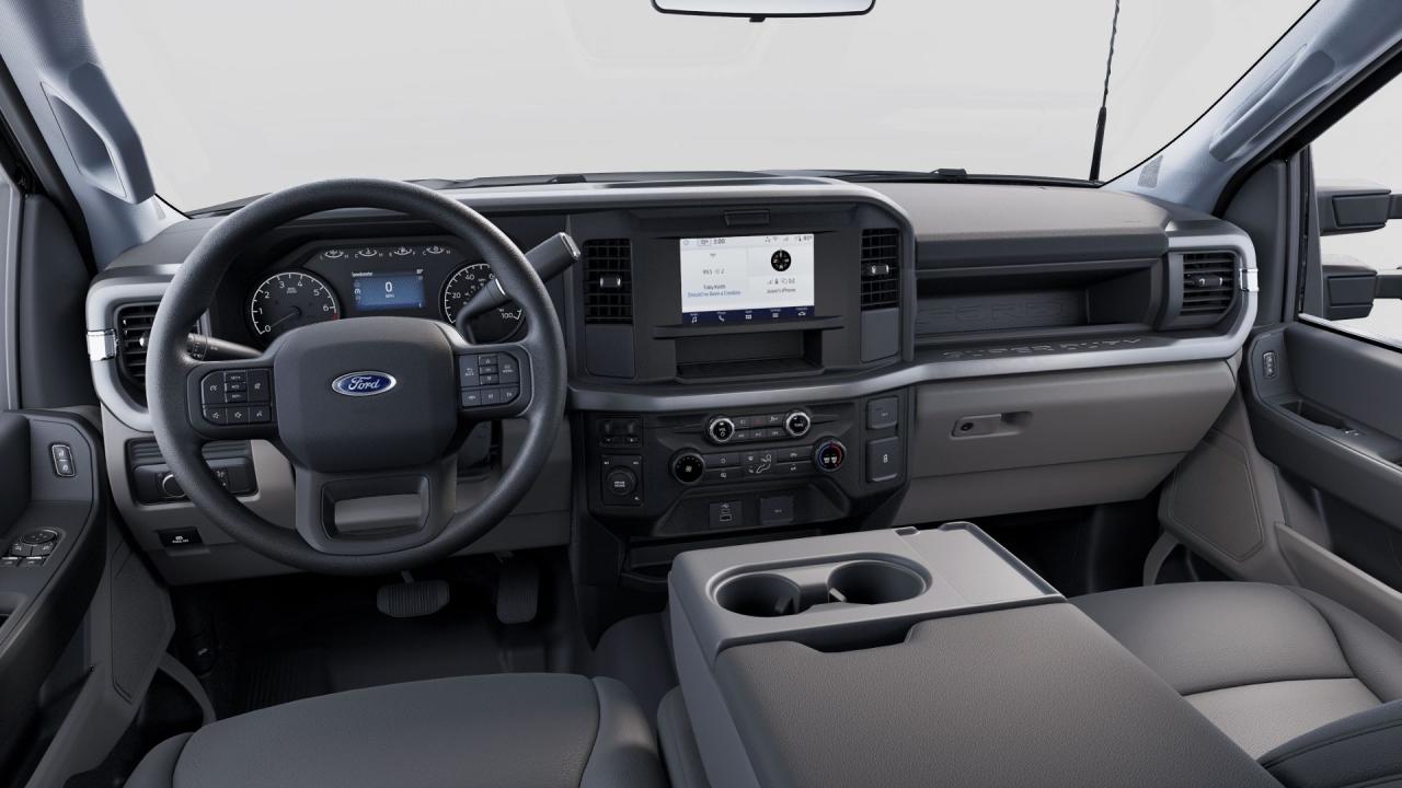 2025 Ford F-250 Super Duty SRW XL 4WD SUPERCAB 8' BOX Photo5