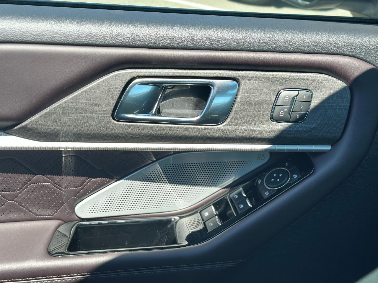 2025 Ford Explorer Platinum 4wd Photo5