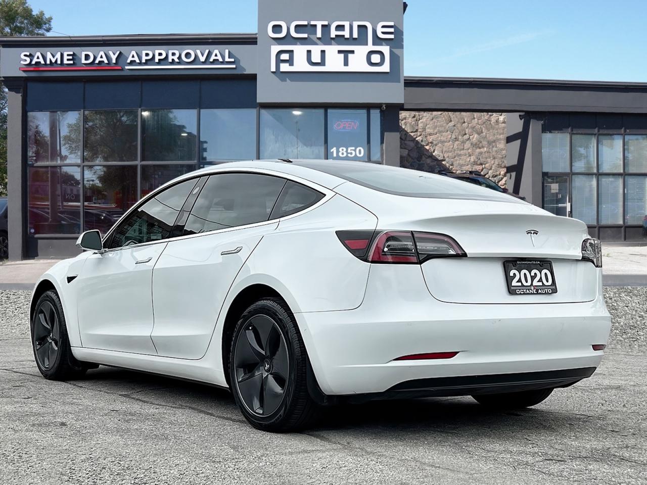 2020 Tesla Model 3 Standard Range Plus RWD Photo4