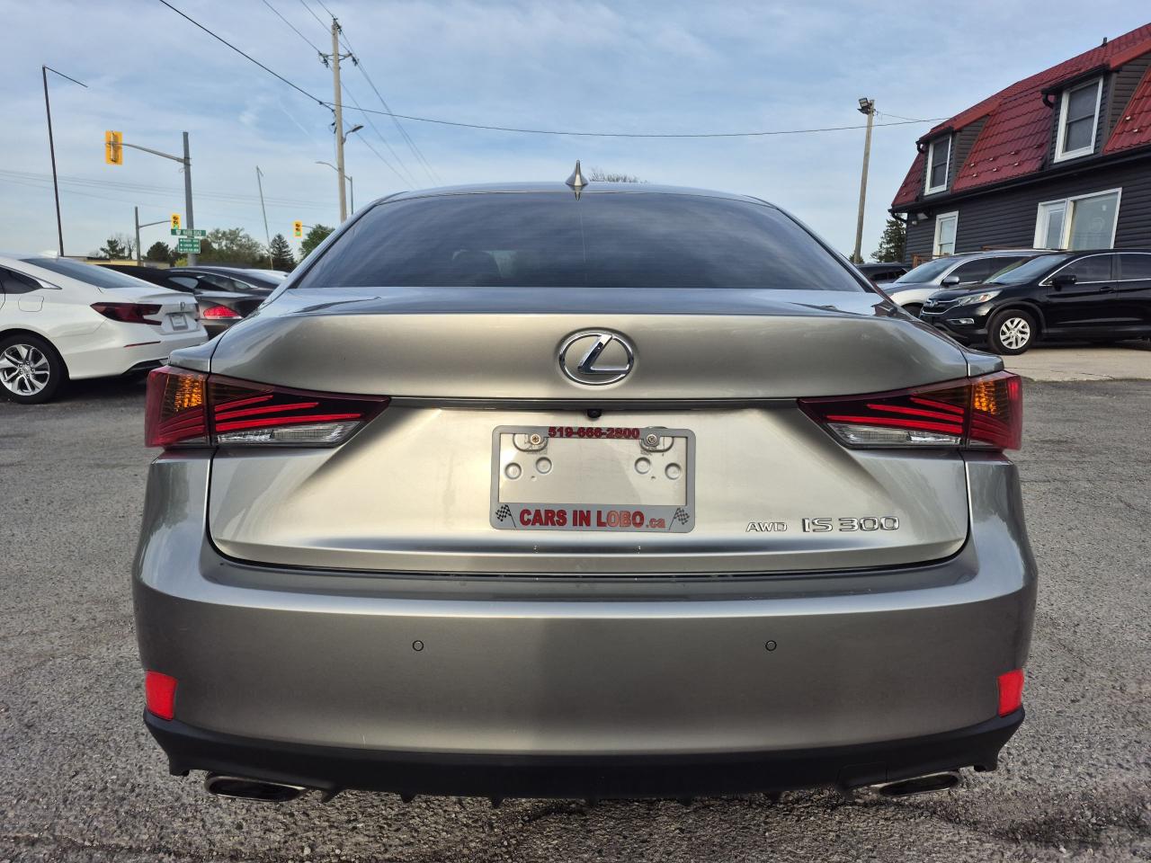 2017 Lexus IS 300 IS 300 One Owner/No Accidents Photo29