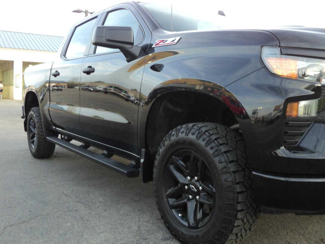 2023 Chevrolet Silverado 1500 CustomTrailBoss CrewCab 4WD Z71 5.3L8cyl 5'9"Box - Photo #23