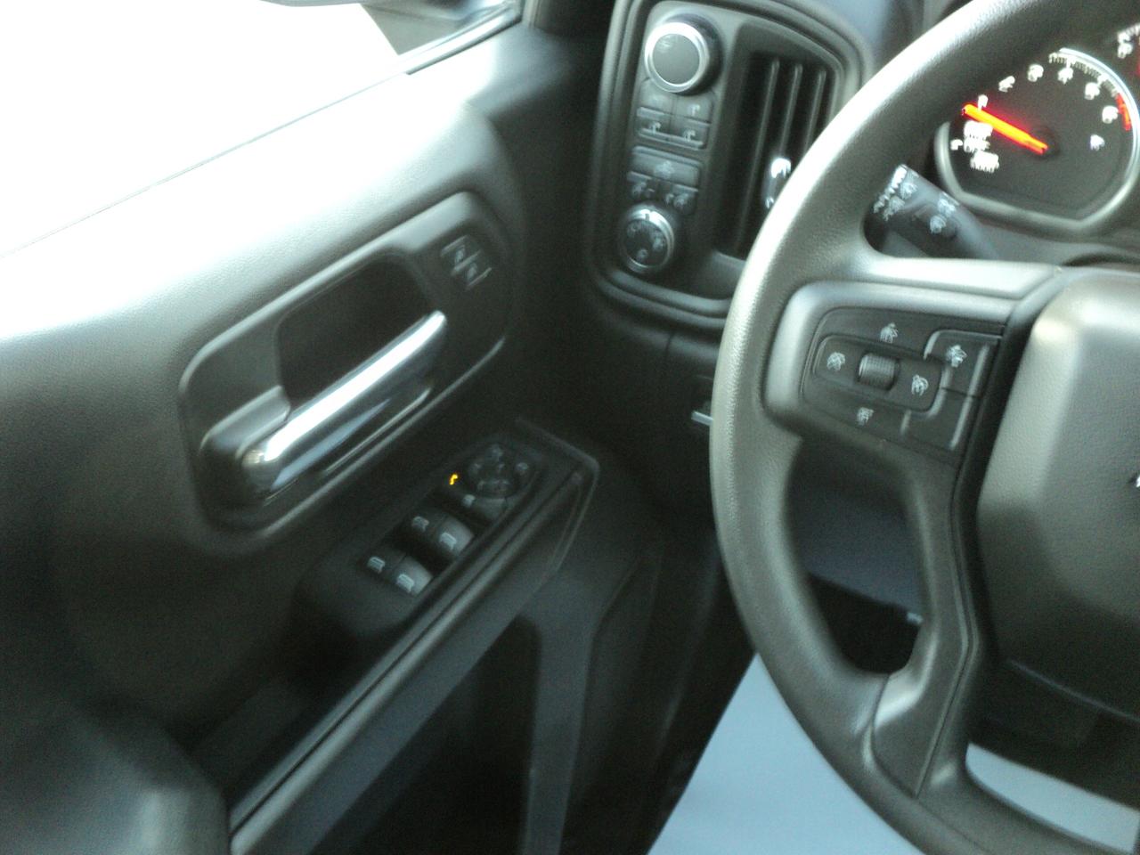 2023 Chevrolet Silverado 1500 CustomTrailBoss CrewCab 4WD Z71 5.3L8cyl 5'9"Box - Photo #22