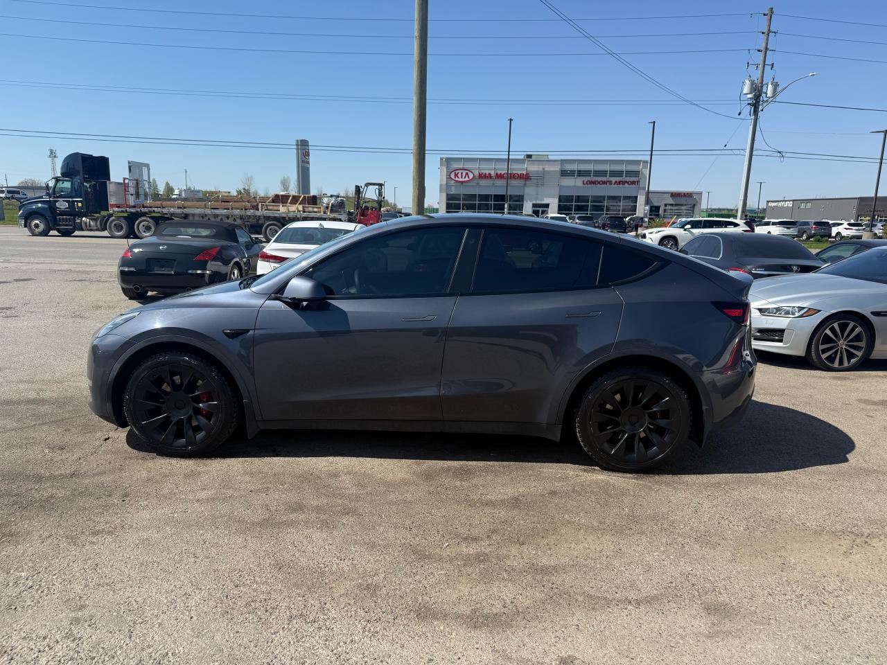 2021 Tesla Model Y Long Range AWD, AUTOPILOT, ONLY 157KMS, WARRANTY - Photo #2