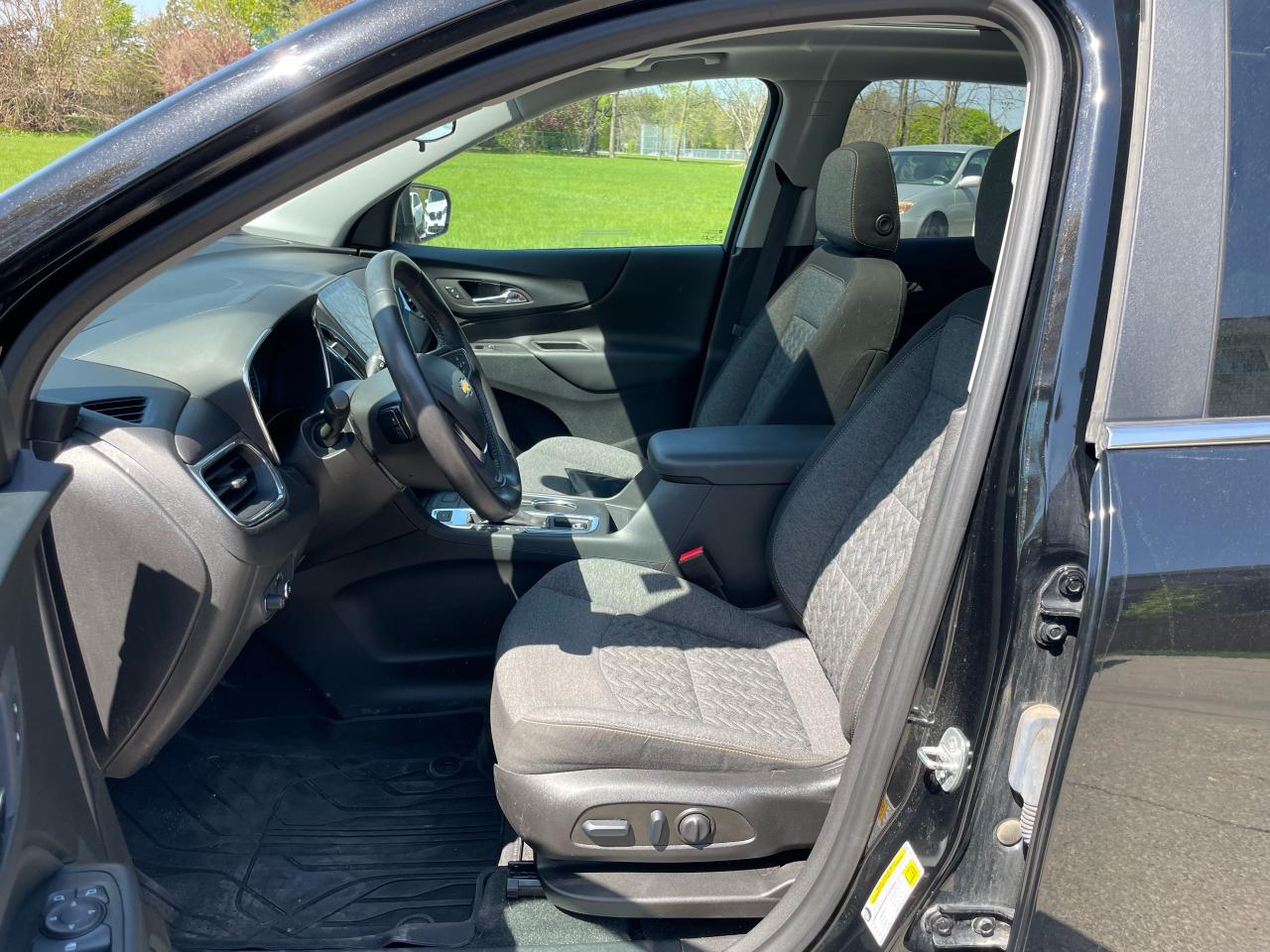 2022 Chevrolet Equinox AWD 4dr LT w/1LT - Photo #11