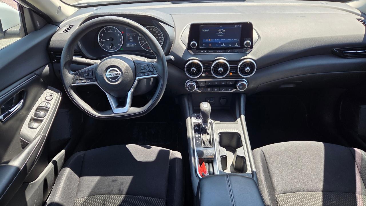 2020 Nissan Sentra SE - Photo #10
