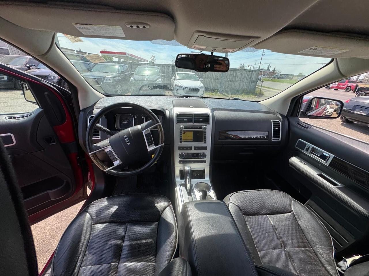 2010 Lincoln MKX  - Photo #16