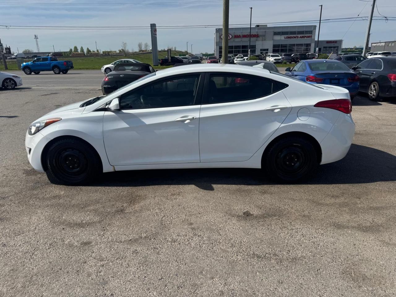 2012 Hyundai Elantra GL - Photo #2