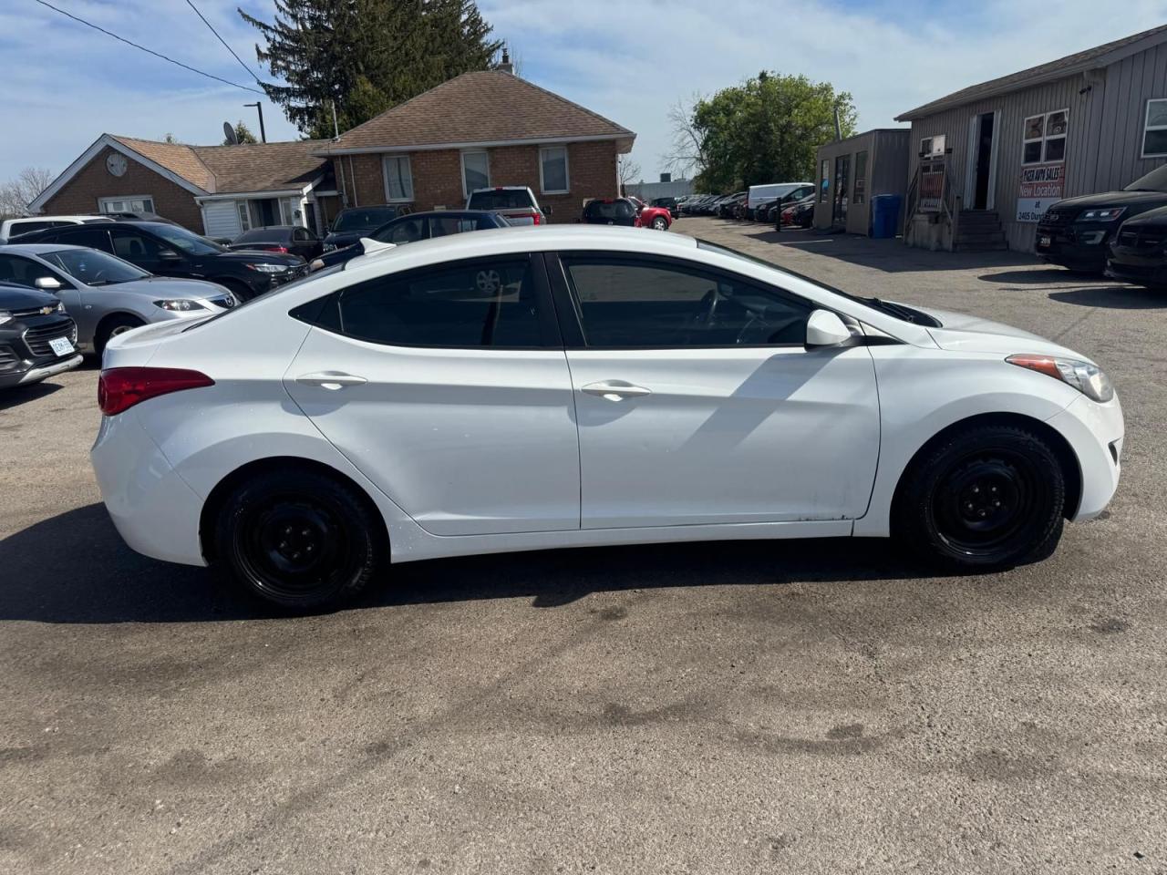 2012 Hyundai Elantra GL - Photo #6