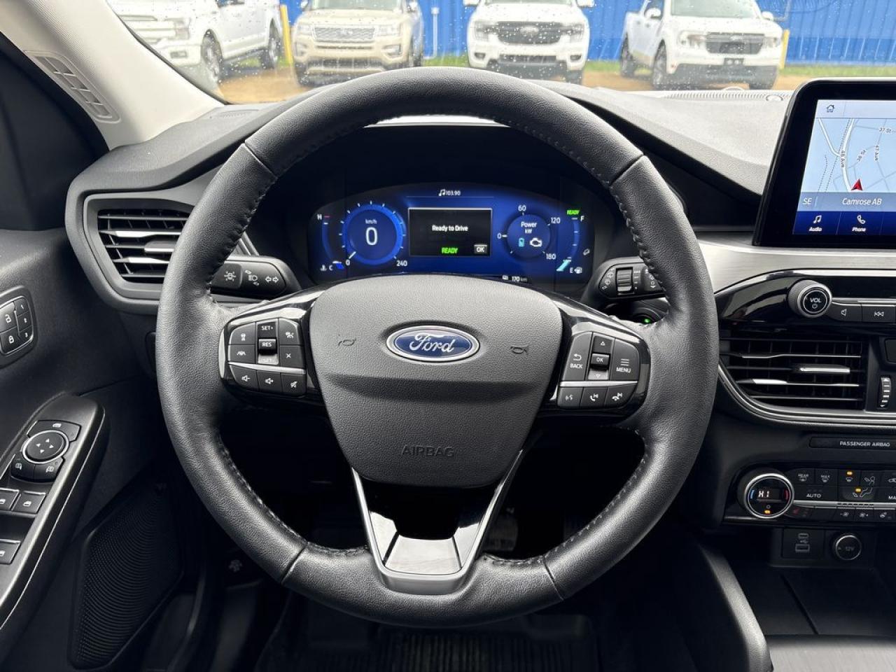 2021 Ford Escape Titanium Hybrid Photo5