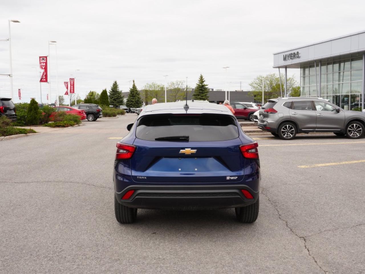 2024 Chevrolet Trax LS  - Heated Seats -  Apple CarPlay Photo4