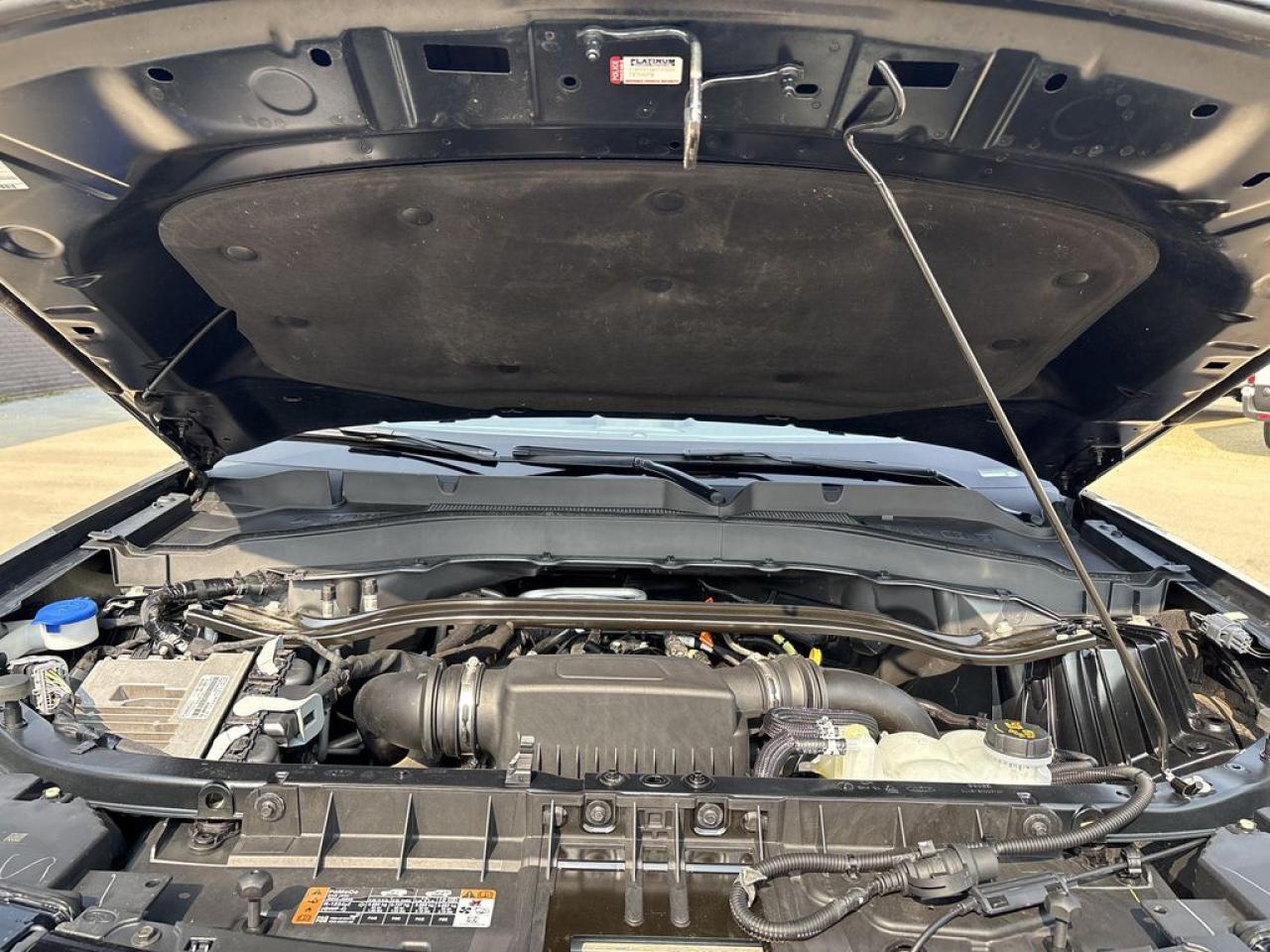 2022 Ford Explorer ST Photo5