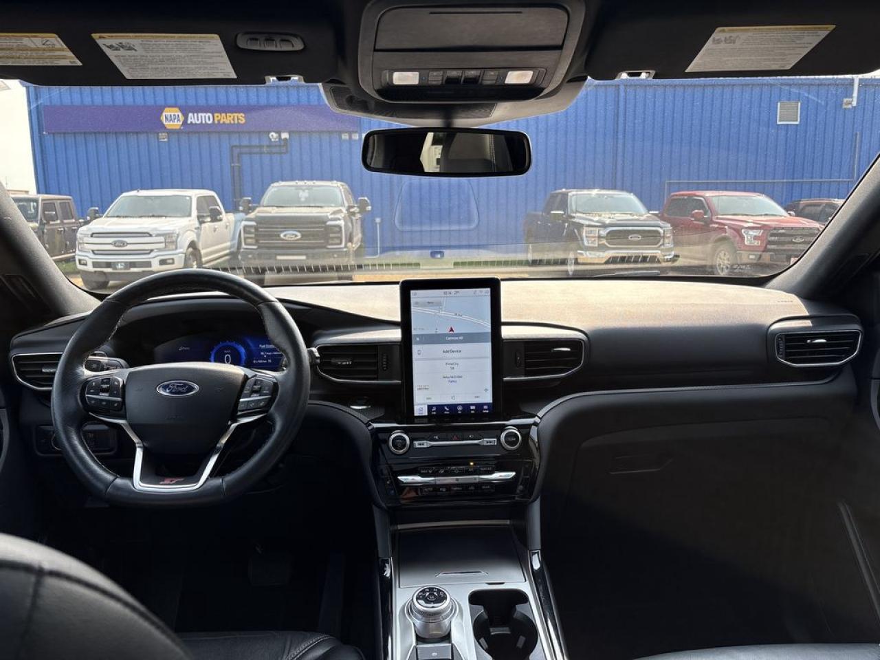 2022 Ford Explorer ST Photo5