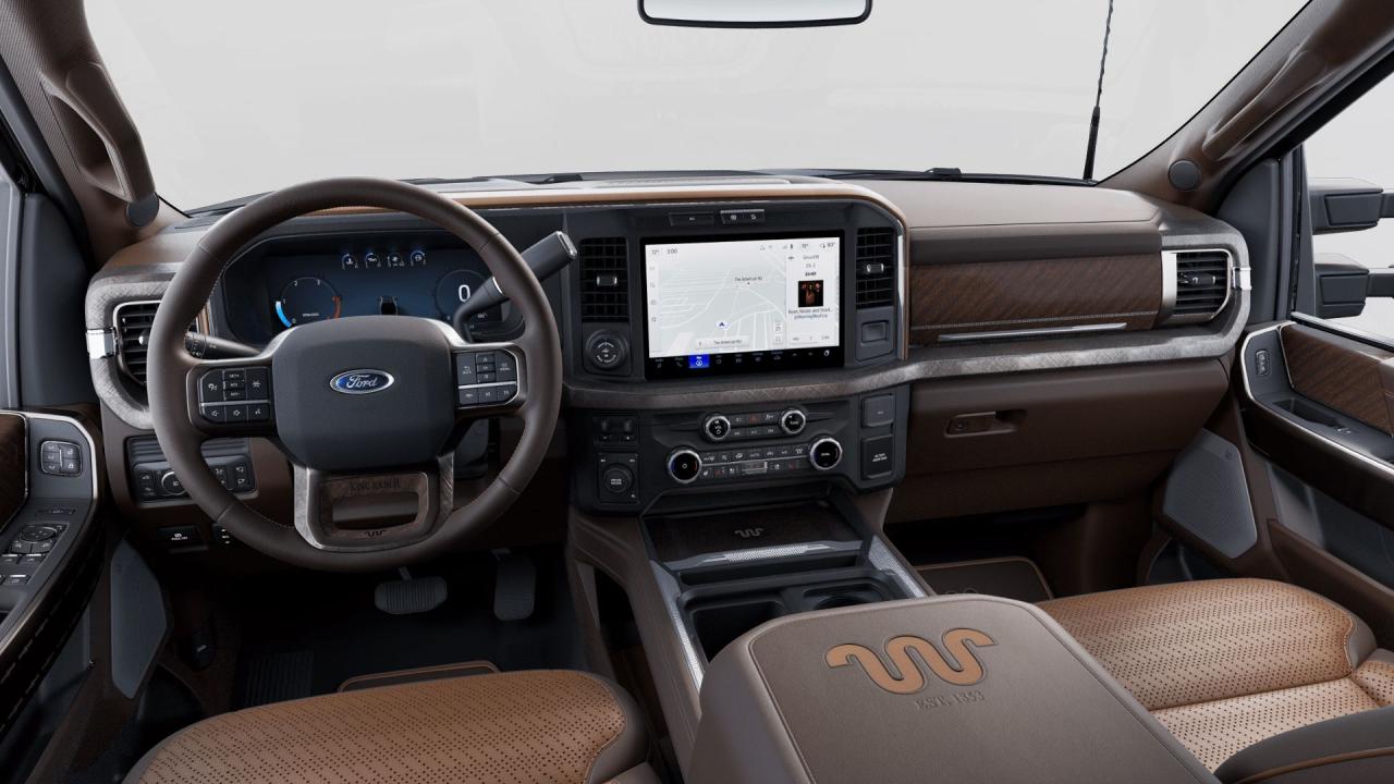 2025 Ford SUPERDUTY F-350® King Ranch® Photo5