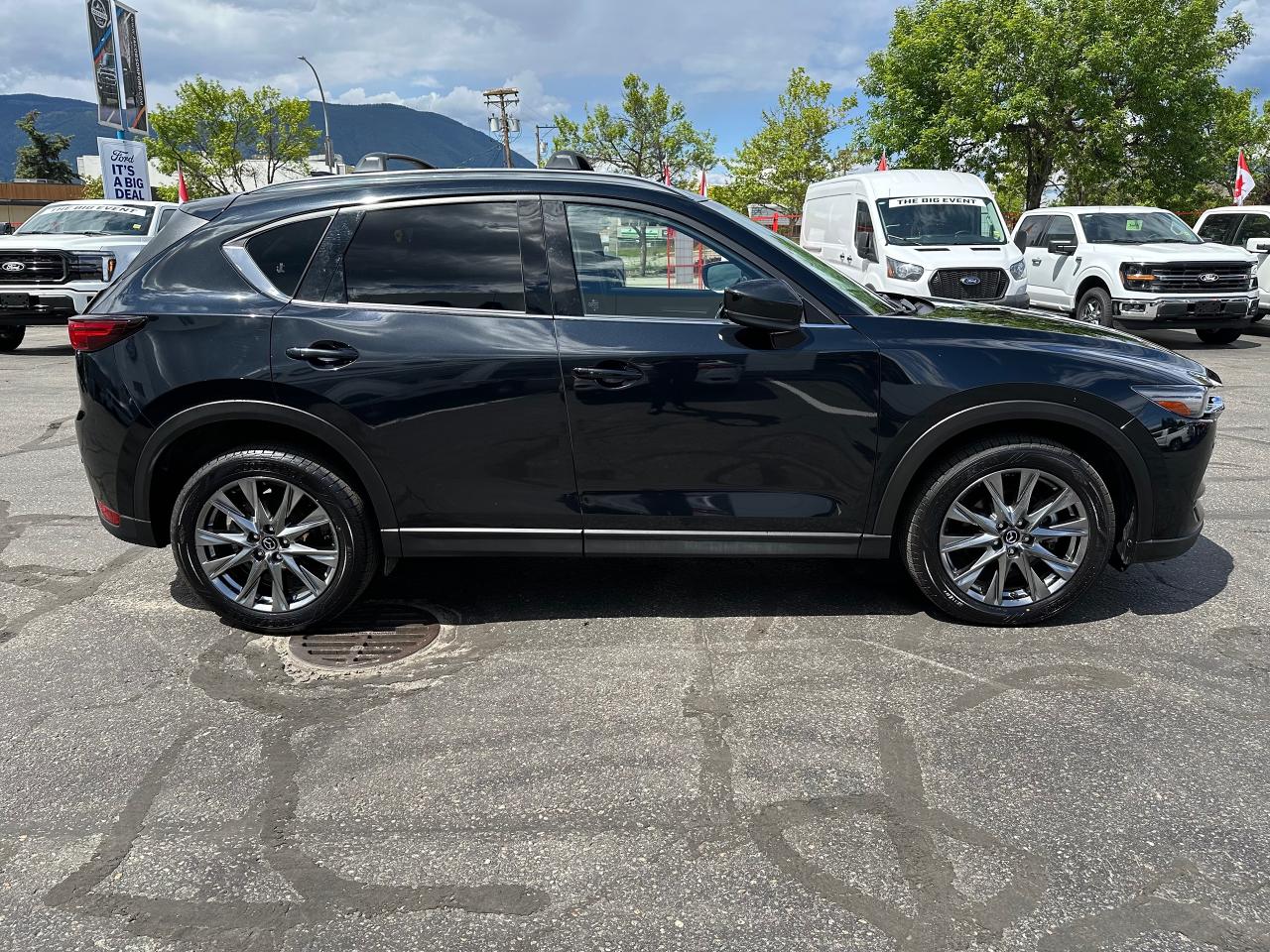 2021 Mazda CX-5 Signature Photo5