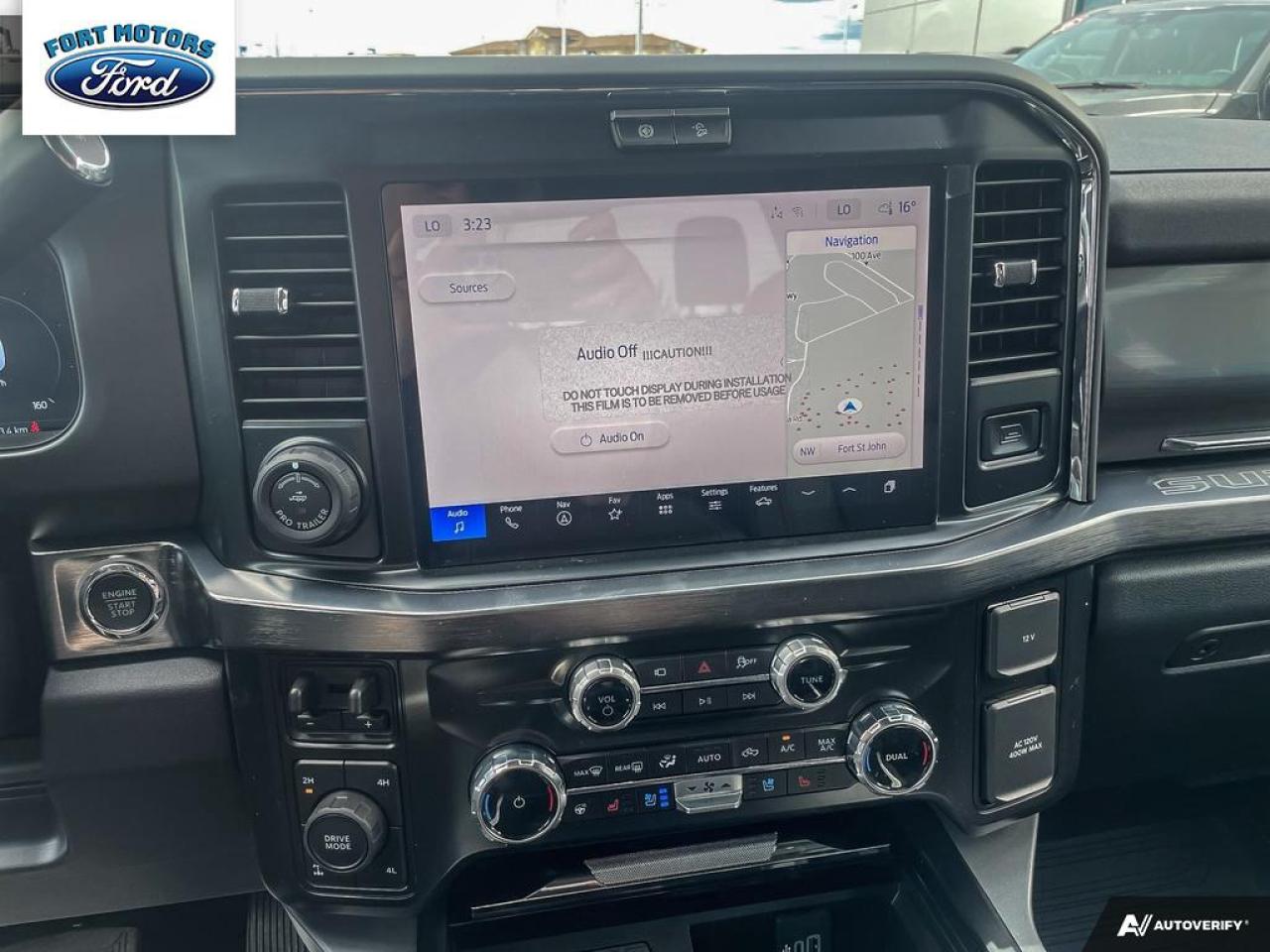 2025 Ford SUPER DUTY F-350 SRW F-350® Lariat® Photo5