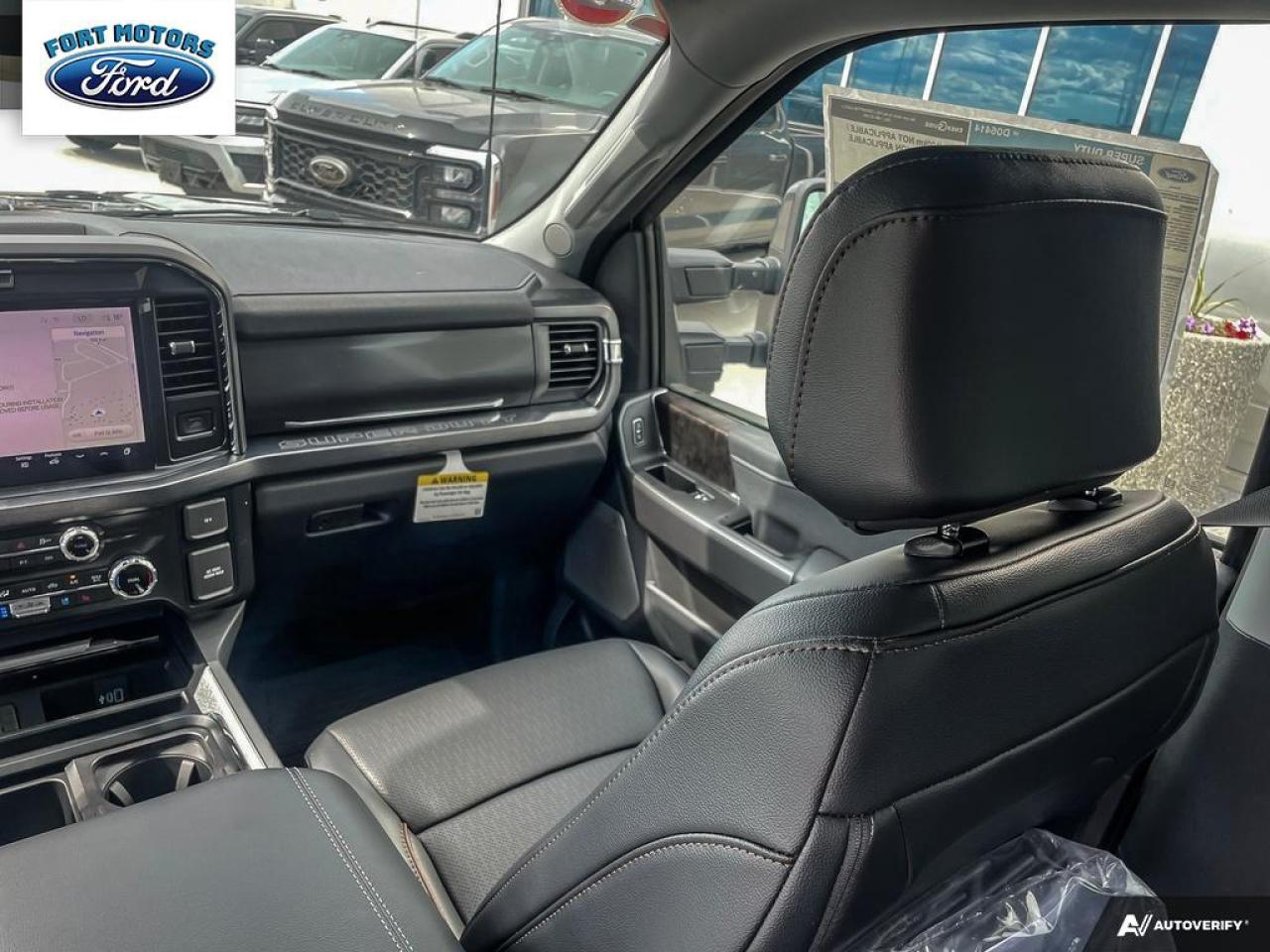 2025 Ford SUPER DUTY F-350 SRW F-350® Lariat® Photo5