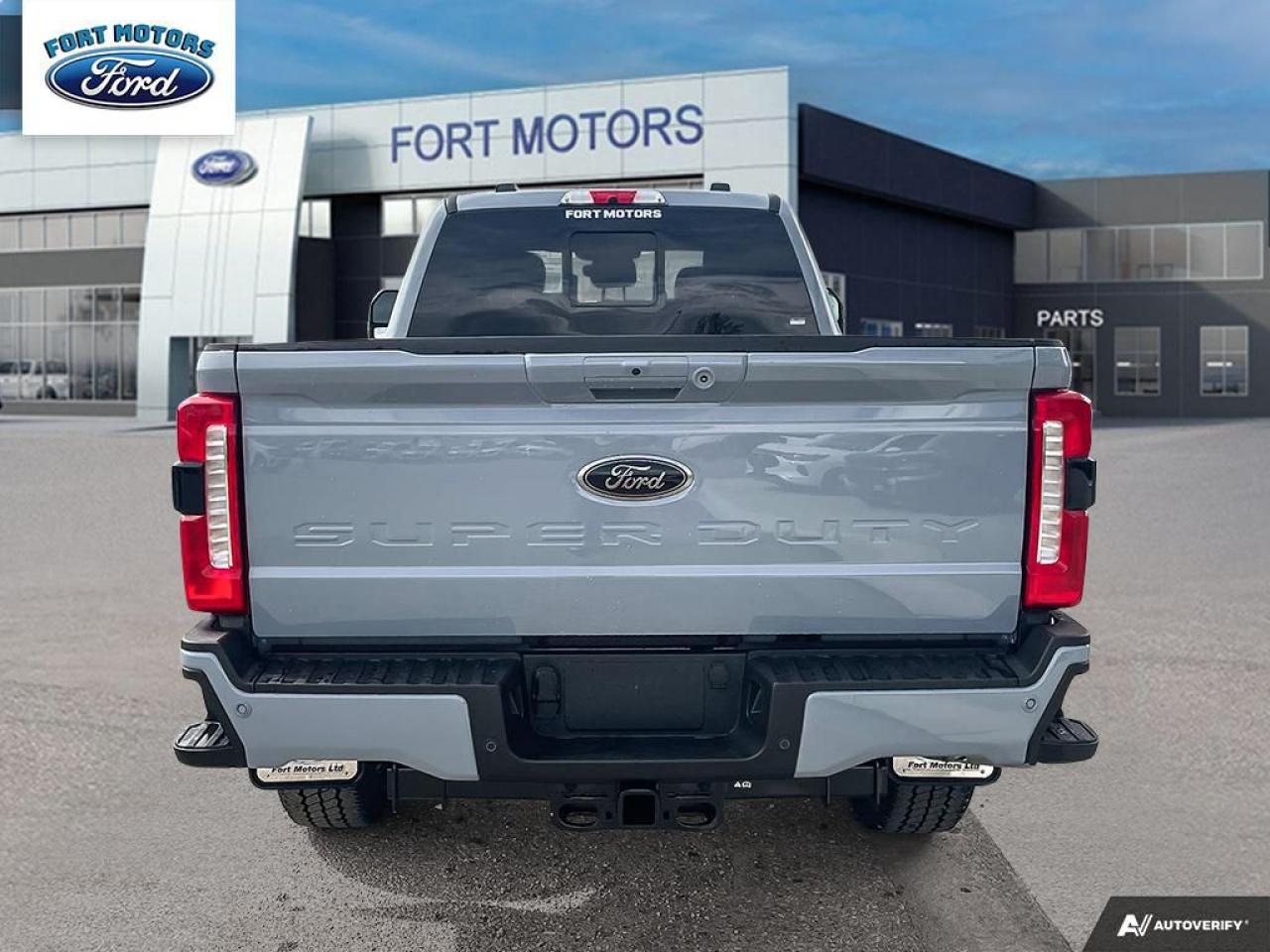 2025 Ford SUPER DUTY F-350 SRW F-350® Lariat® Photo4