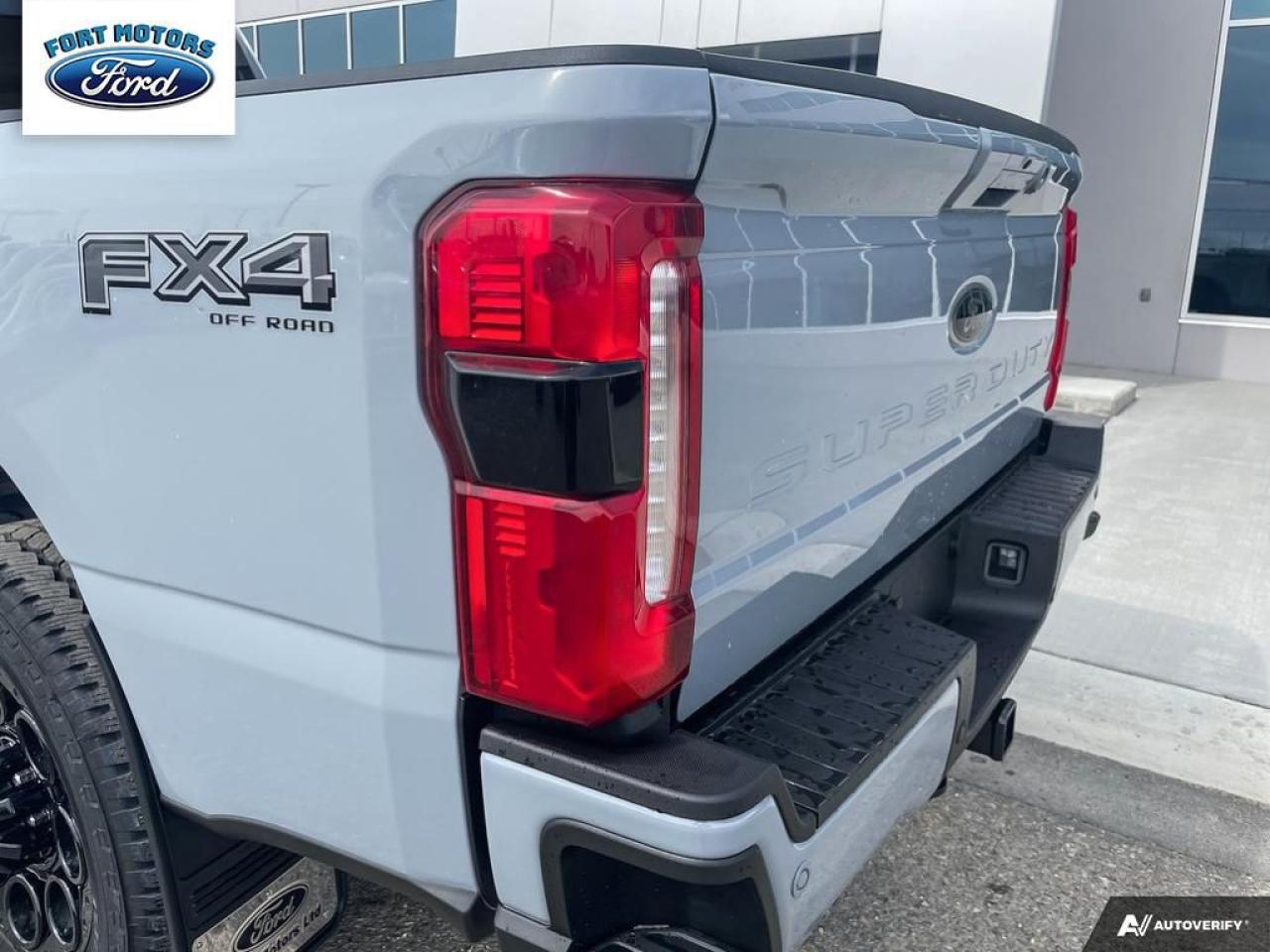 2025 Ford SUPER DUTY F-350 SRW F-350® Lariat® Photo5