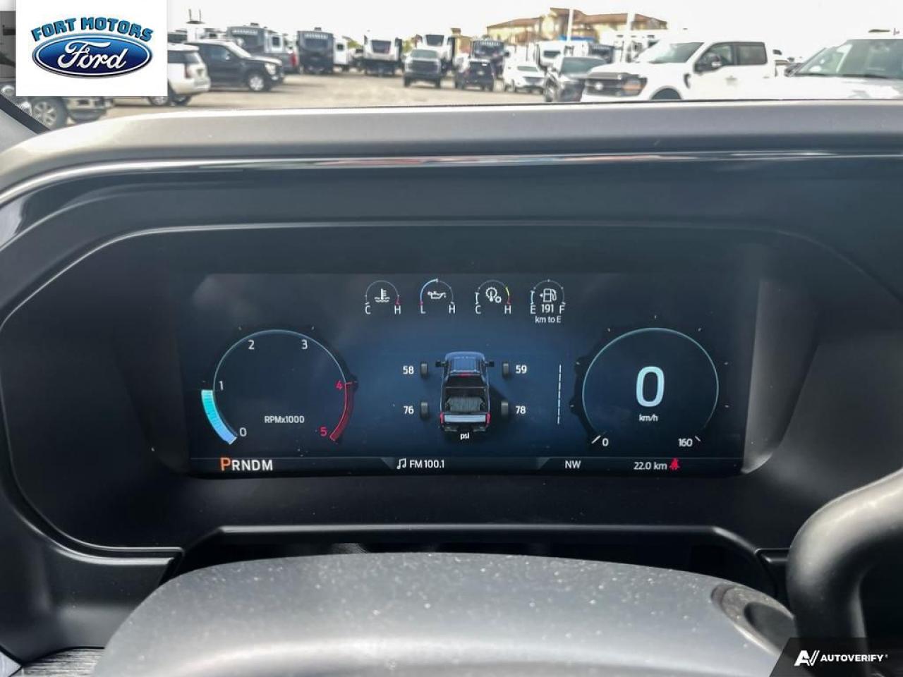 2025 Ford SUPER DUTY F-350 SRW F-350® Lariat® Photo5