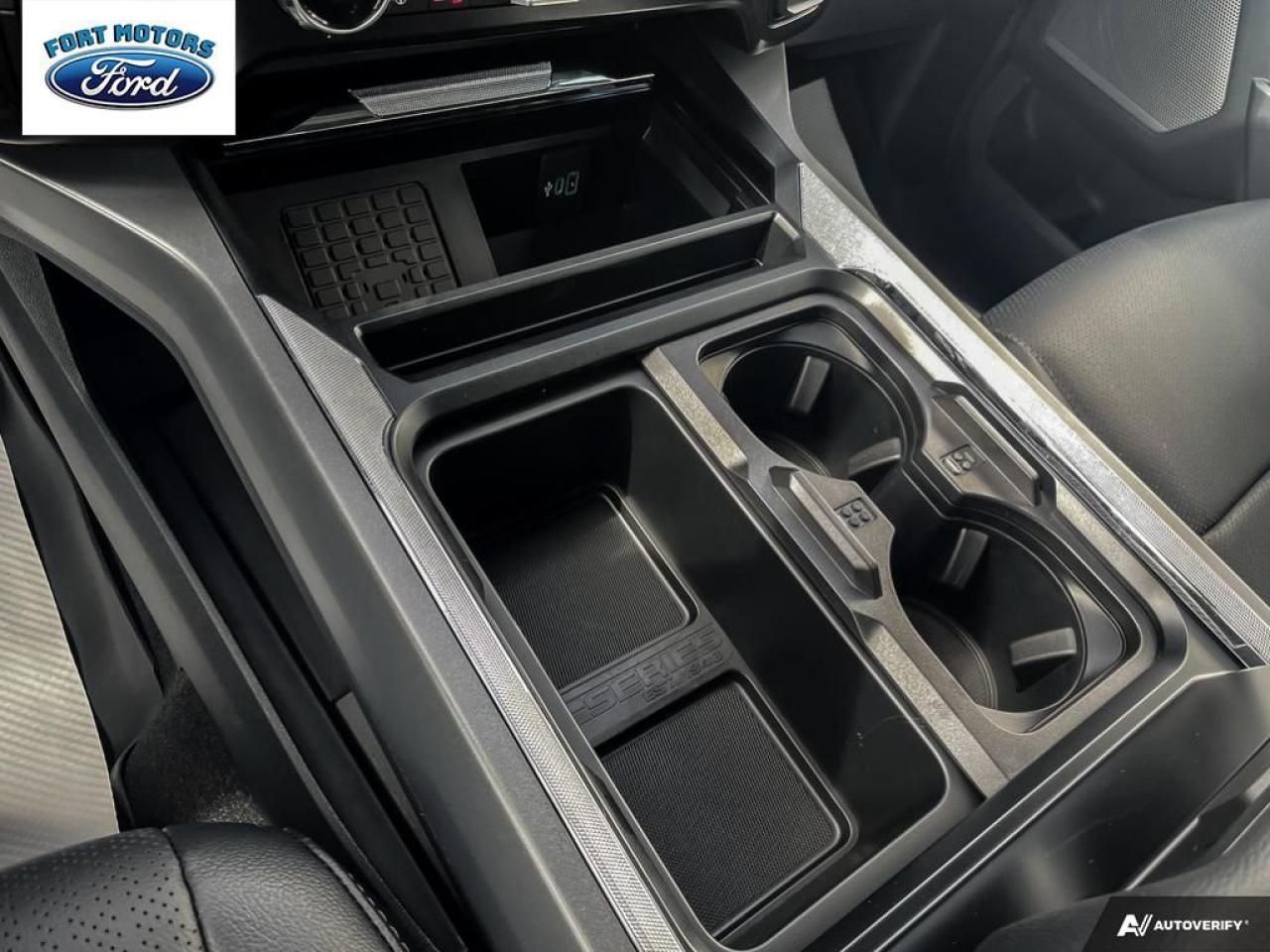 2025 Ford SUPER DUTY F-350 SRW F-350® Lariat® Photo5
