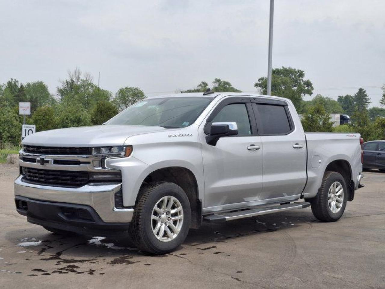Used 2021 Chevrolet Silverado 1500 LT Crew 4X4 | 5.3L | Heated Wheel + Seats | CarPlay + Android | Rear Camera | Spray-on Liner & More! for sale in Guelph, ON