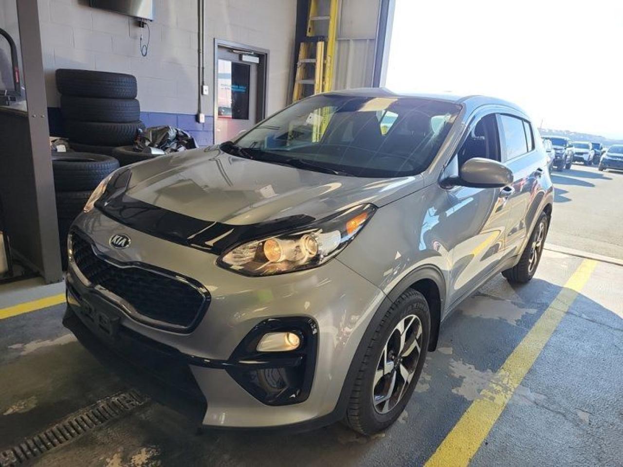 Used 2020 Kia Sportage LX | Heated Seats | CarPlay + Android | Alloy Wheels | Rear Camera | and More ! for sale in Guelph, ON