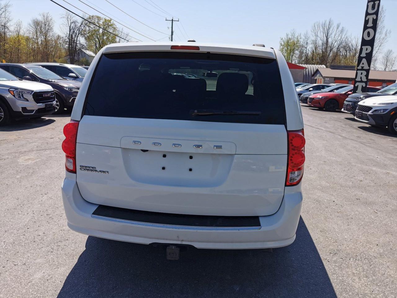 2017 Dodge Grand Caravan SE Plus - Photo #6