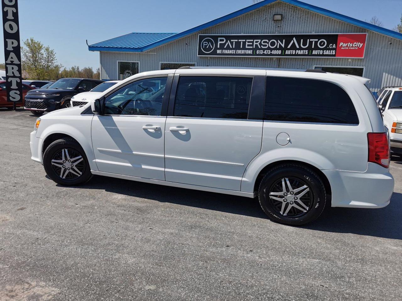 2017 Dodge Grand Caravan SE Plus - Photo #8