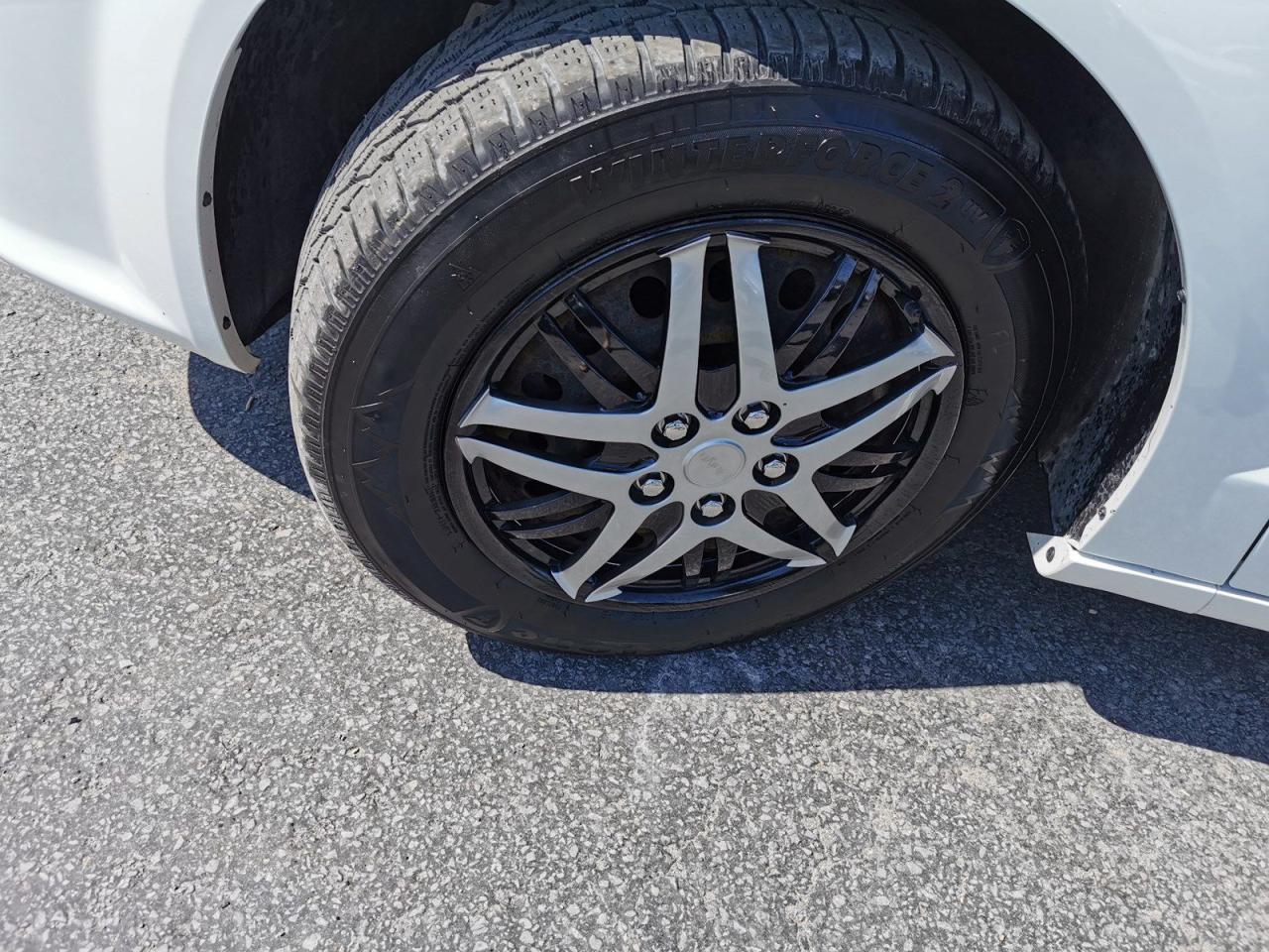 2017 Dodge Grand Caravan SE Plus - Photo #9