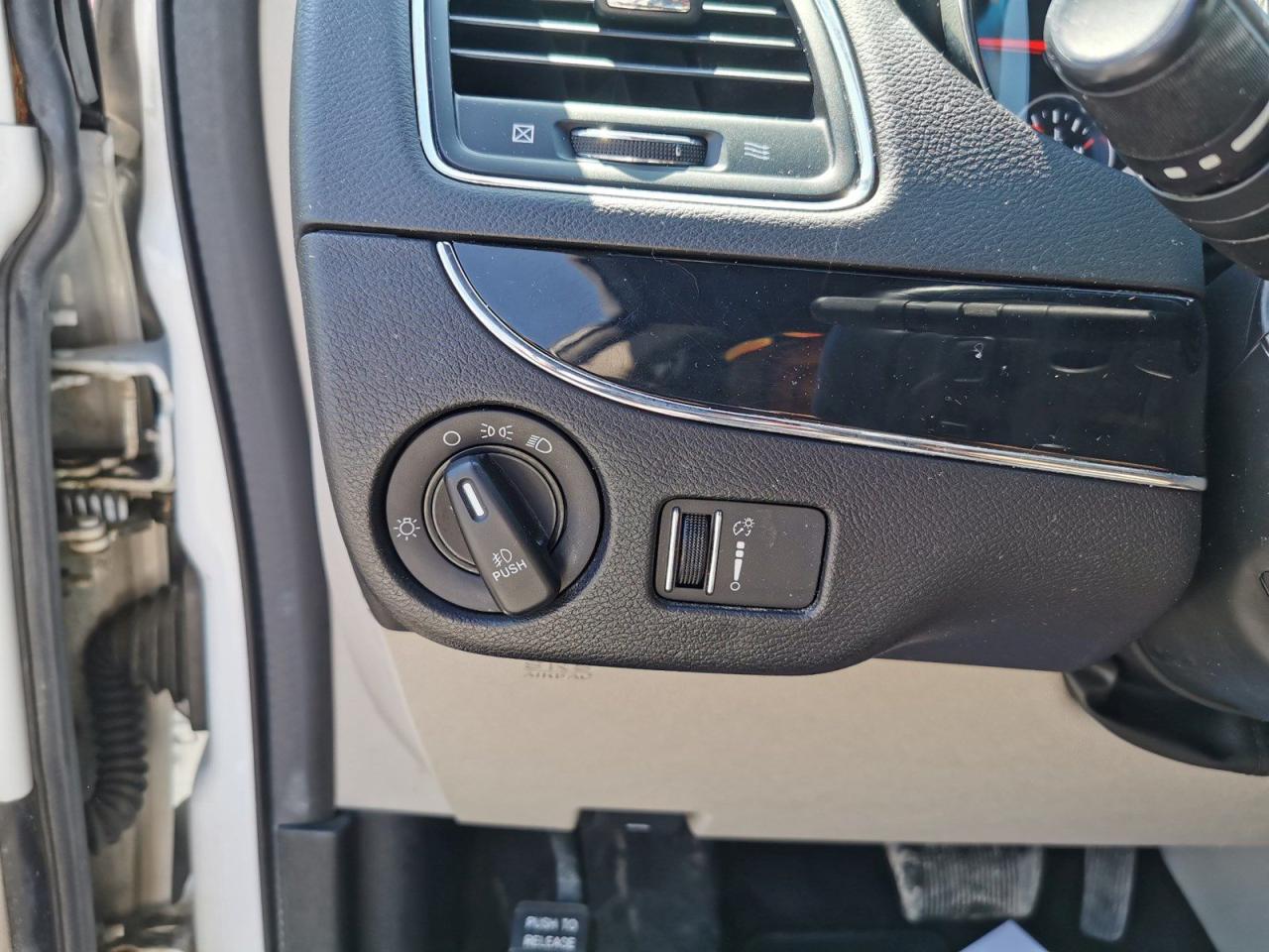 2017 Dodge Grand Caravan SE Plus - Photo #16