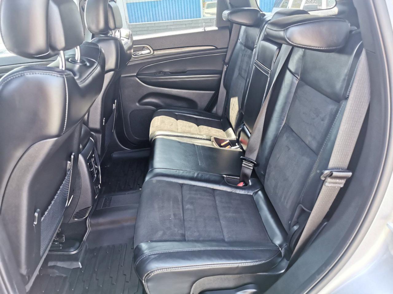 2021 Jeep Grand Cherokee Laredo - Photo #26