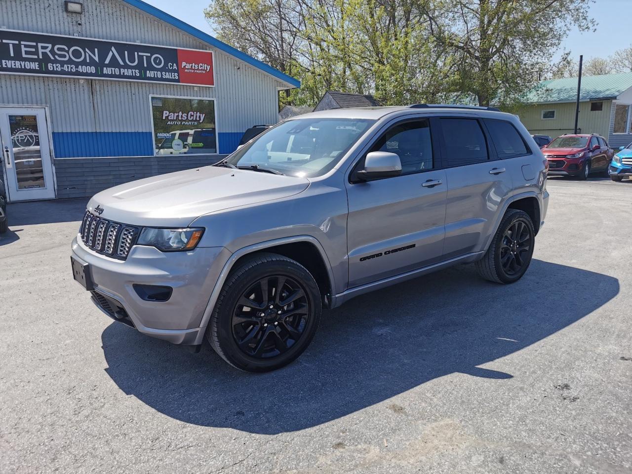 Used 2021 Jeep Grand Cherokee Laredo for sale in Madoc, ON