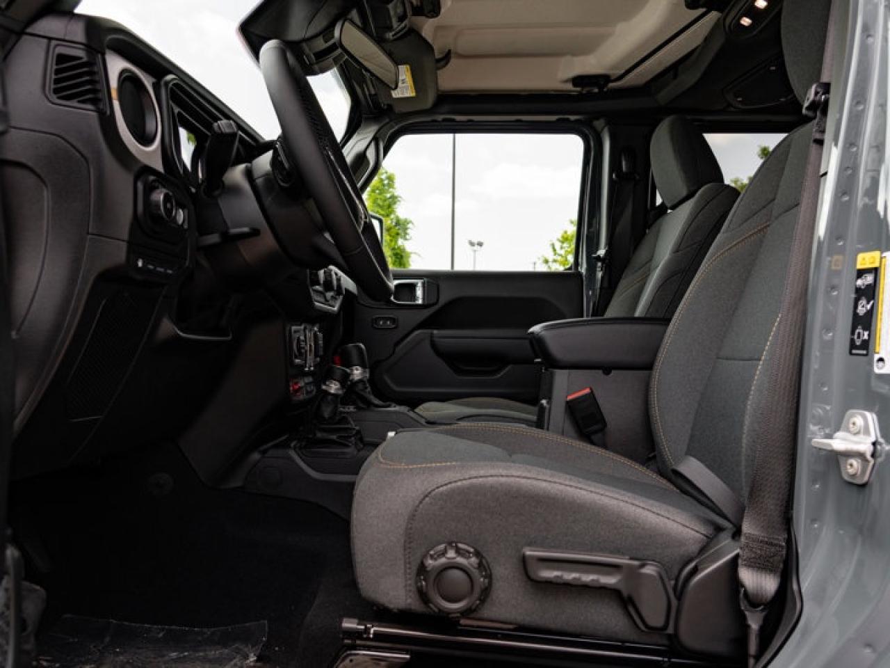 2025 Jeep Wrangler 4xe Willys Photo