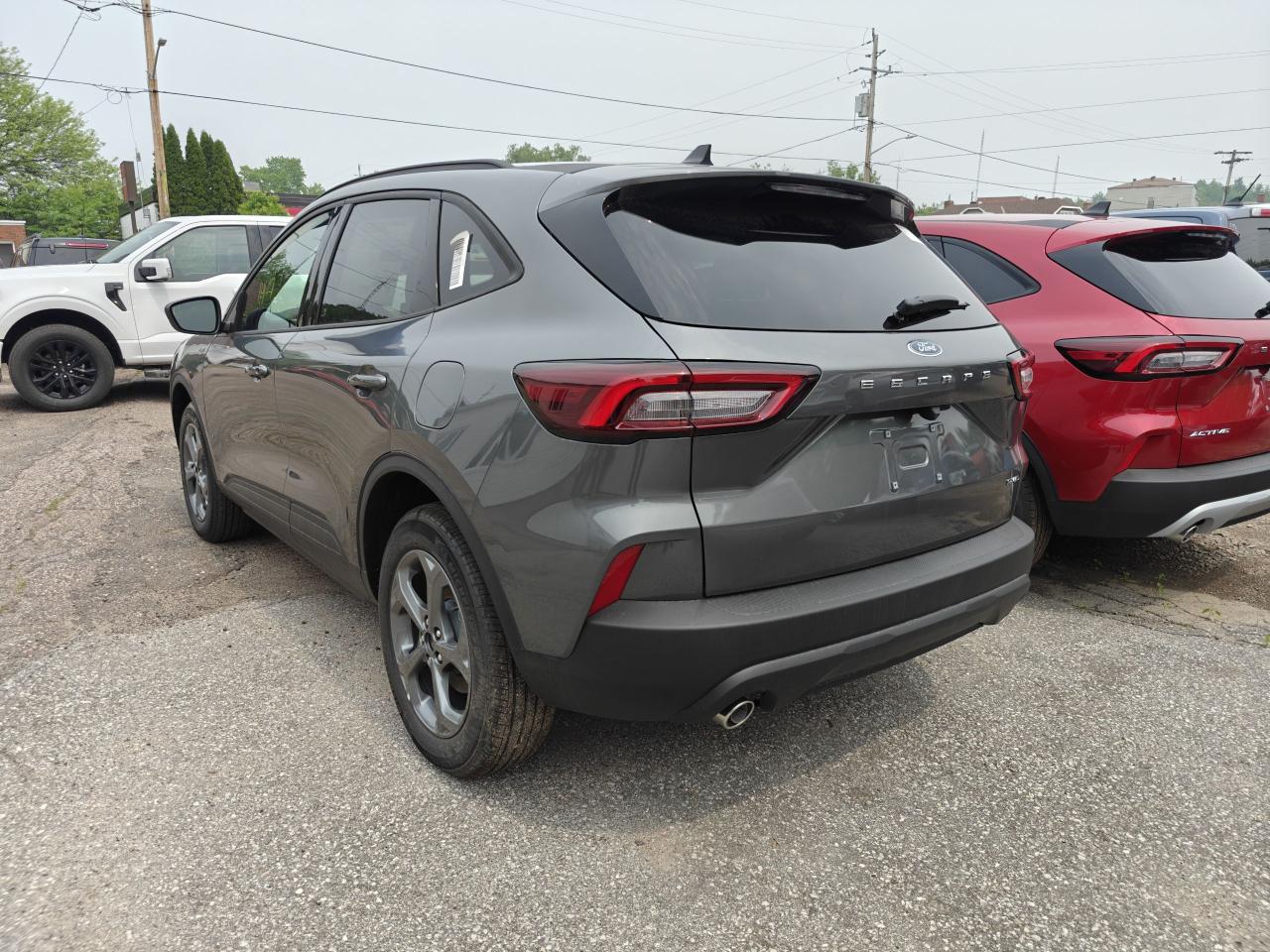 2025 Ford Escape ST-Line AWD Photo1