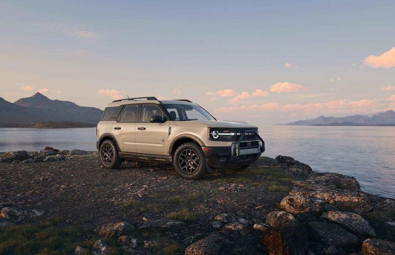 2024 Ford Explorer  - Photo #4
