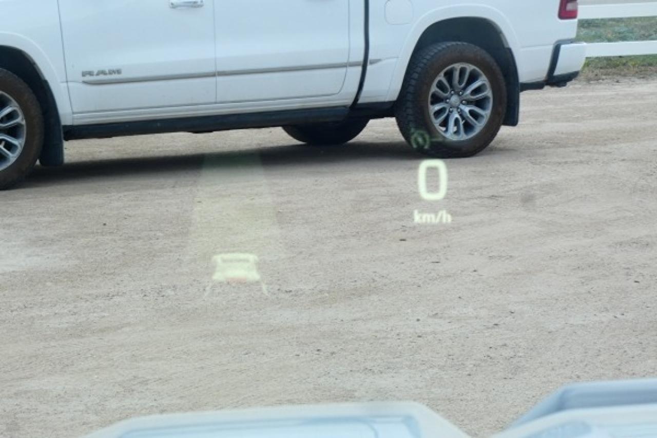 2025 Chevrolet Silverado 2500 ZR2 DSL w/H&C L, S/R, NAV, RVM+BUC, PRB, HUD - Photo #16