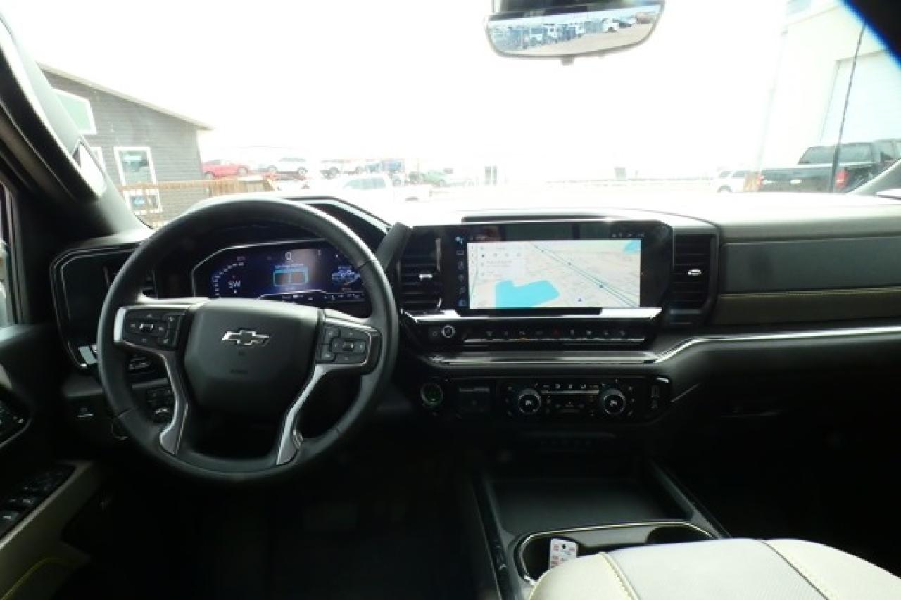 2025 Chevrolet Silverado 2500 ZR2 DSL w/H&C L, S/R, NAV, RVM+BUC, PRB, HUD - Photo #11